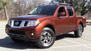 2016-nissan-frontier-exterior