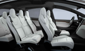2016-tesla-model-x-interior